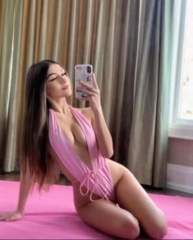 female Call Girls in Chandigarh